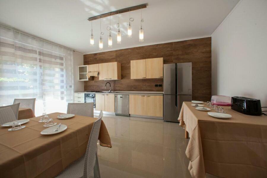 Bed & Breakfast Holidays Artisti *